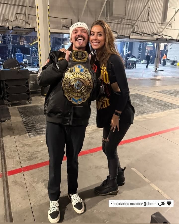 Dominik Mysterio Wife